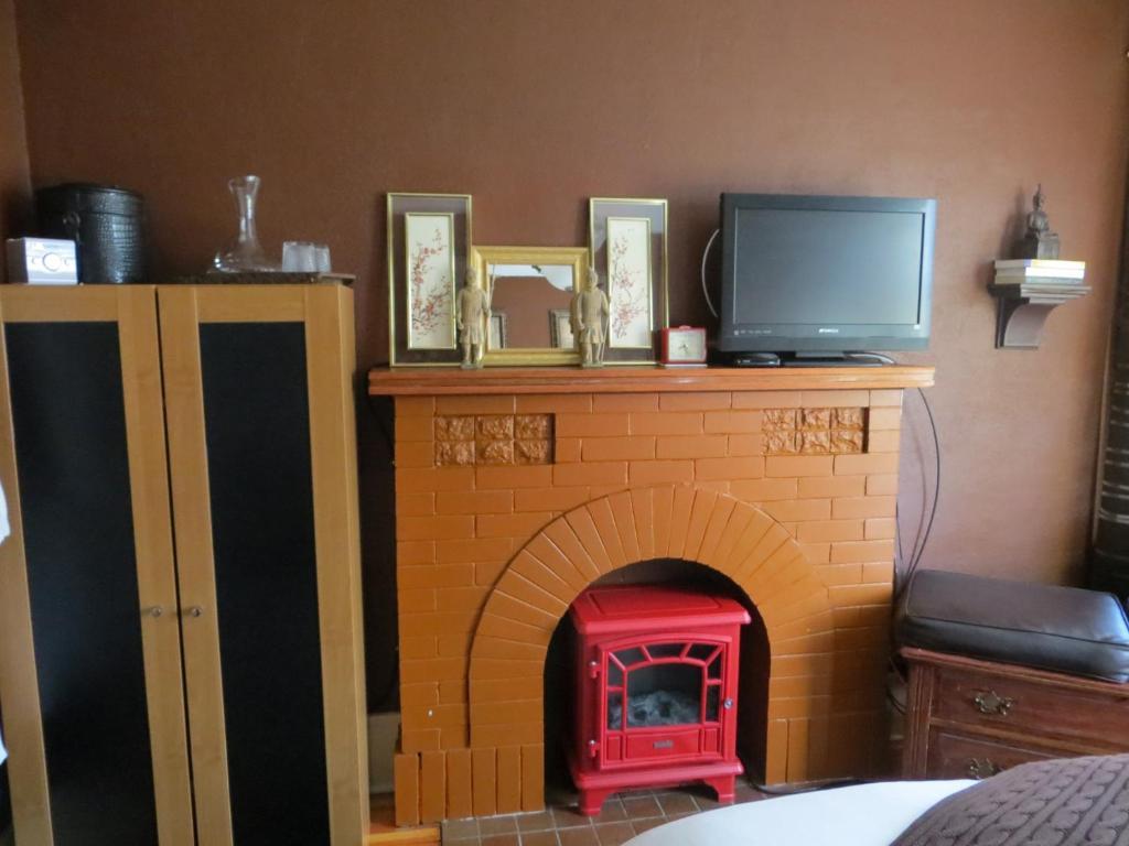 River Lee Executive Bed And Breakfast YYC Eksteriør billede